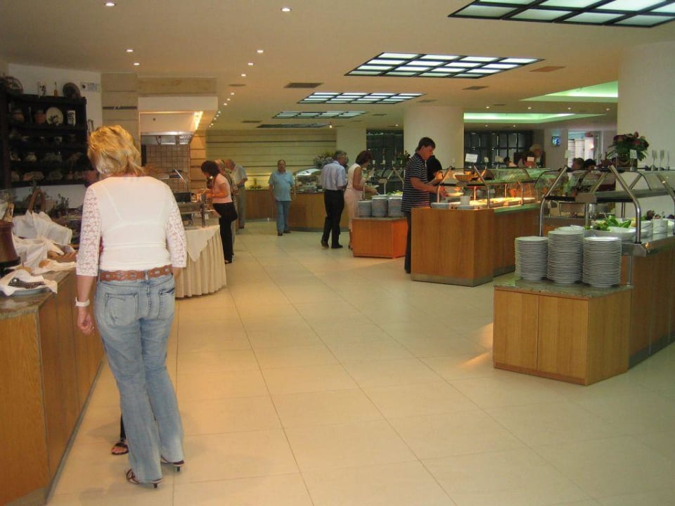 Buffet Phãea Cretan Malia