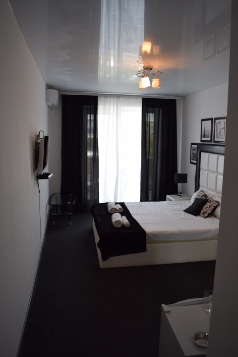 Zimmer Hotel White House