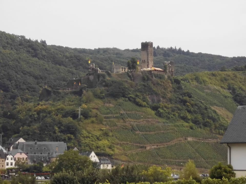 Burg Metternich Weinhaus Fuhrmann