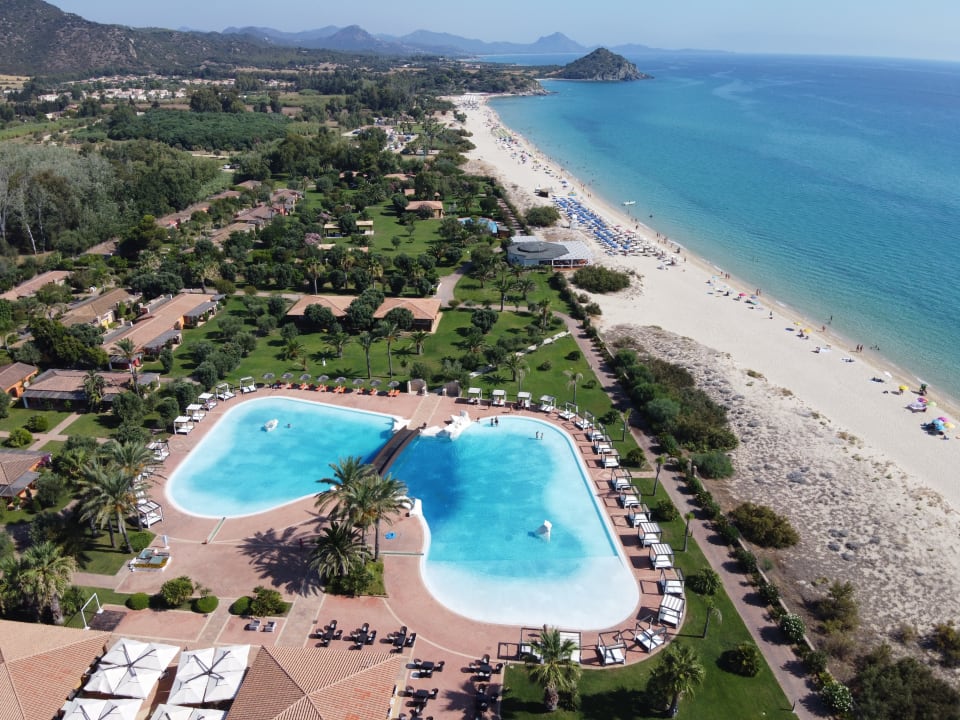 Außenansicht Hotel Garden Beach Cala Sinzias