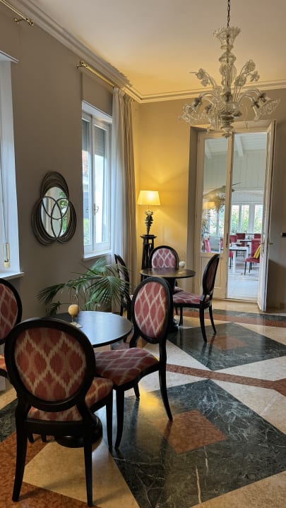 Lobby La Villa di STR