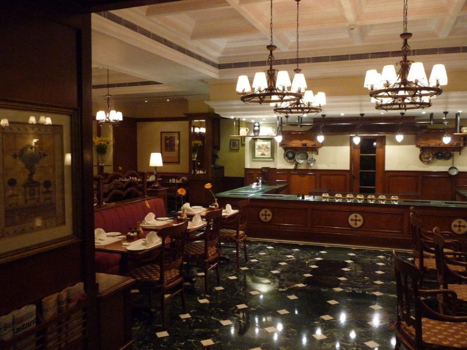 Frühstücksrestaurant Hotel The Oberoi Grand