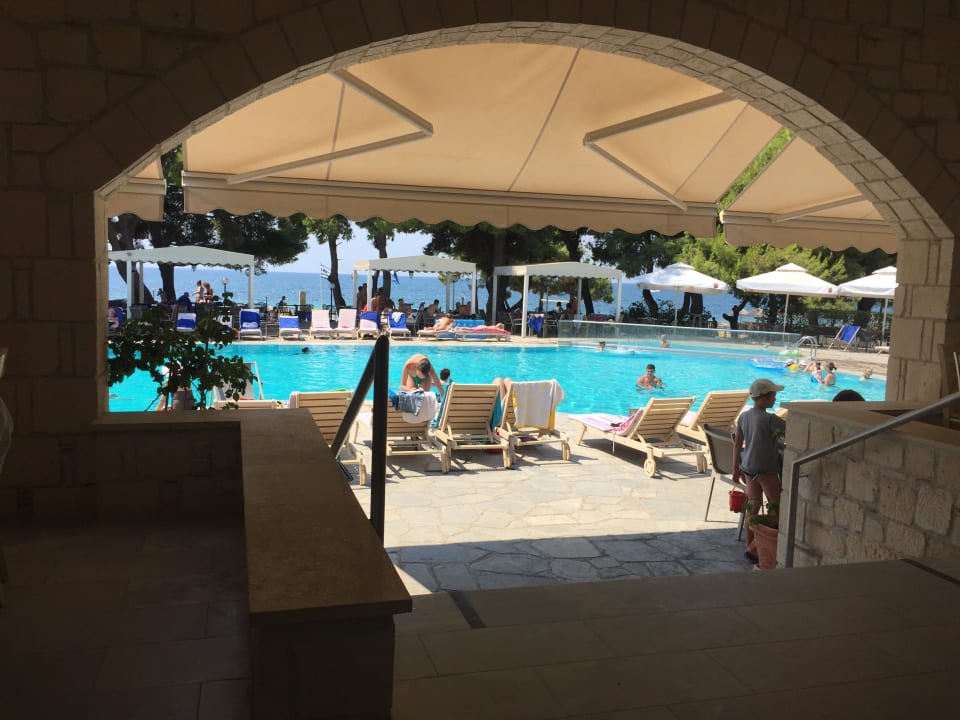 Taverne Hotel Portes Beach