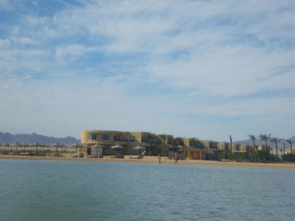Hotel vom Wasser (Korallenbereich) aus Hotel Yara Beach Club