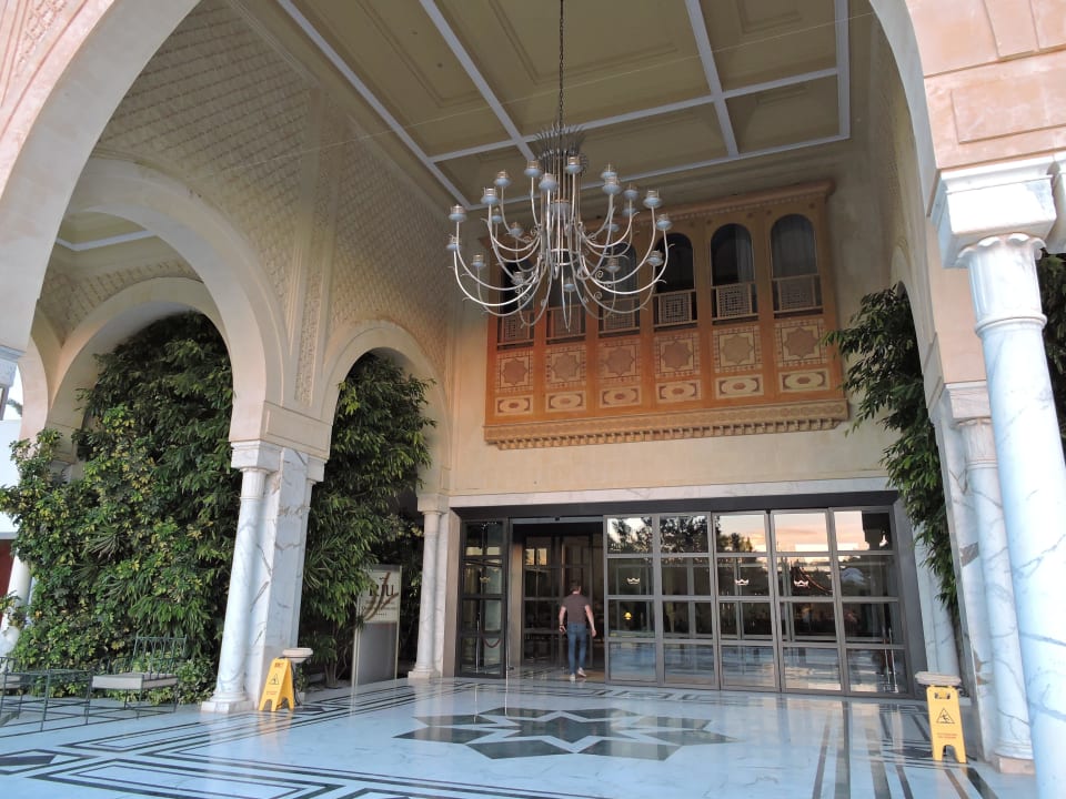 Hoteleingang Oceana Hotel & Spa