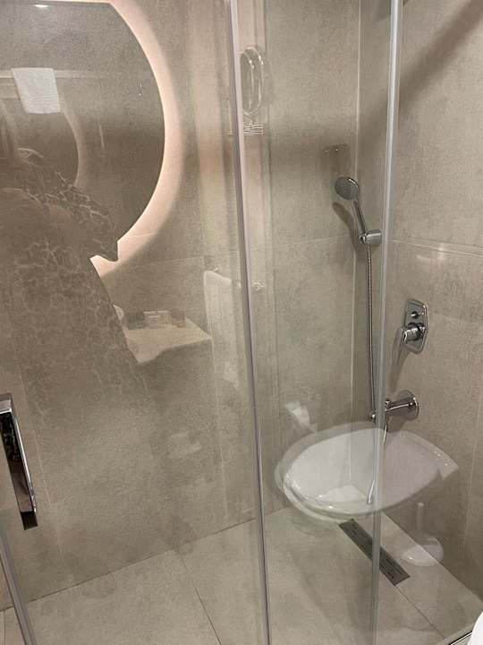 Zimmer Side Breeze Hotel