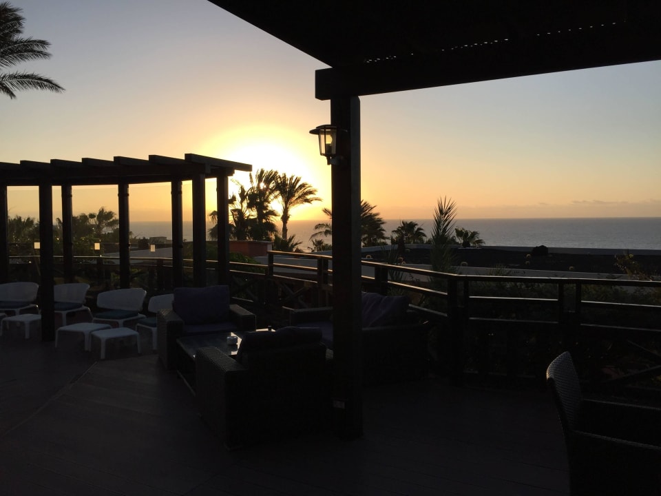 Pool am Abend Occidental Jandía Royal Level - Adults only