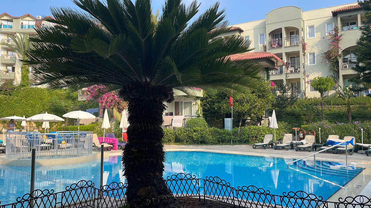 Pool Hotel Gardenia Beach