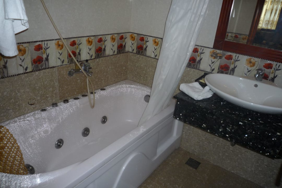 Bad Suite 301 Hai Long 5 Hotel