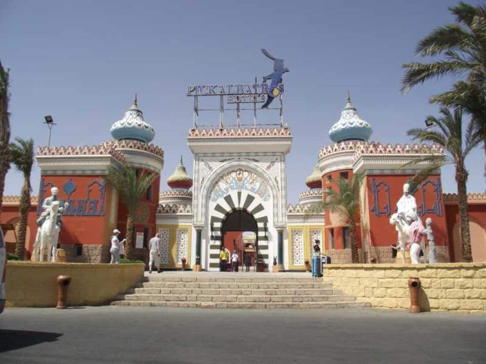 Schöner Eingang Pickalbatros Alf Leila Wa Leila Resort - Neverland Hurghada