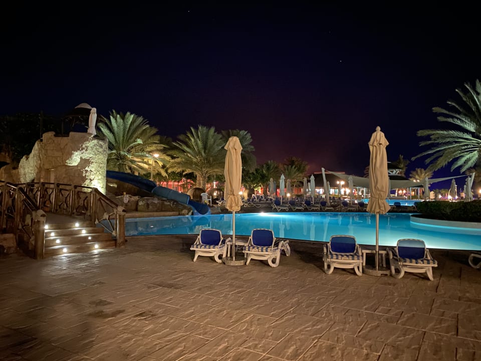 Pool Fujairah Rotana Resort & Spa