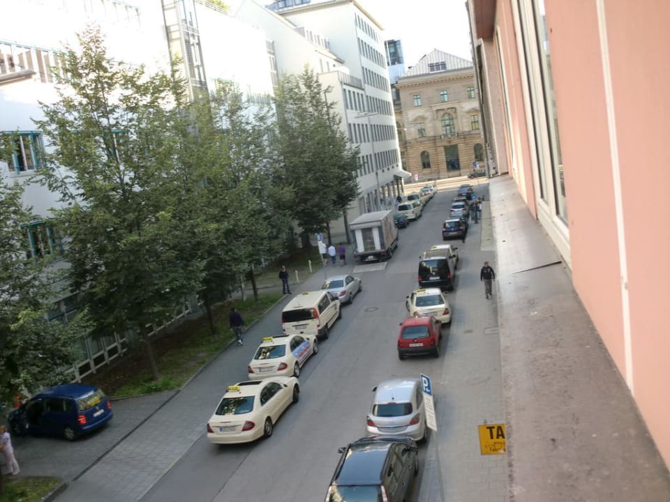 Aus der 2. Etage Richtung Bahnhof Hotel Metropol by Maier Privathotels