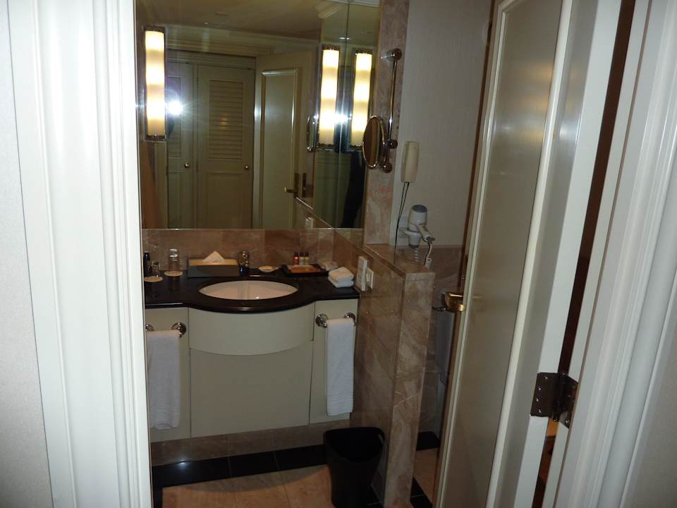 Bad Sheraton Warsaw Hotel