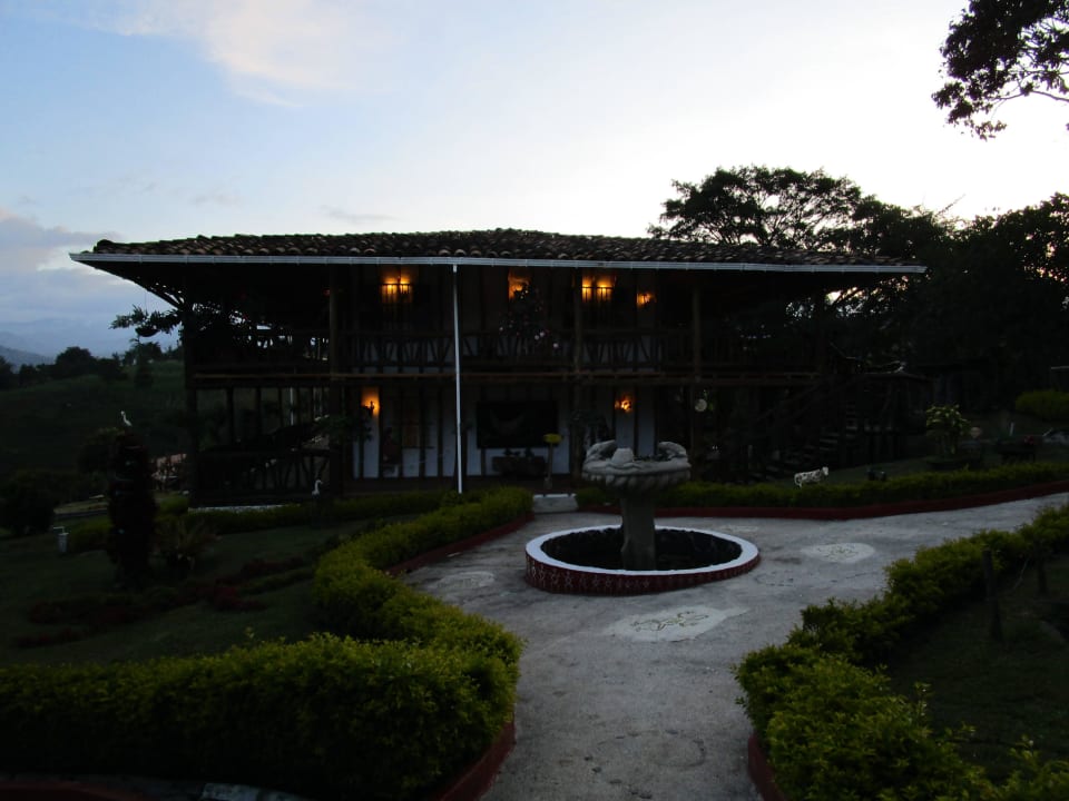 Abendstimmung Akawanka Lodge