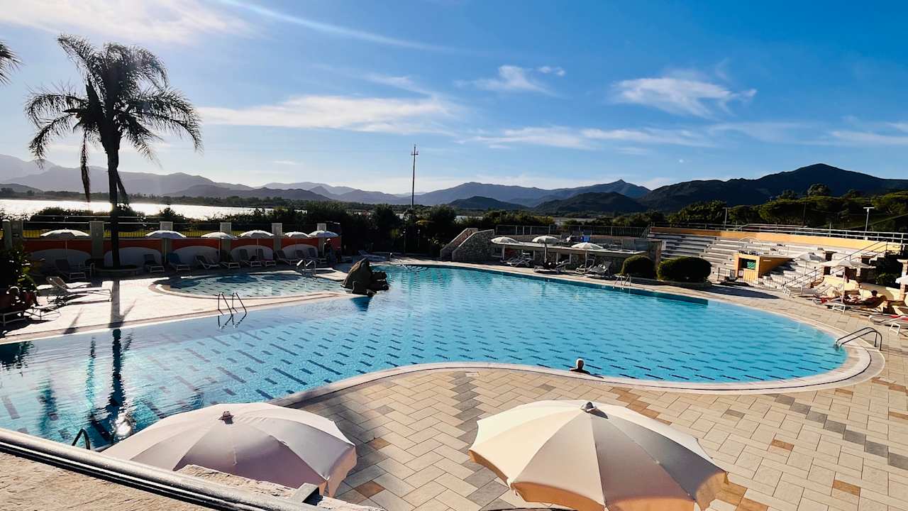 Pool Futura Club Colostrai