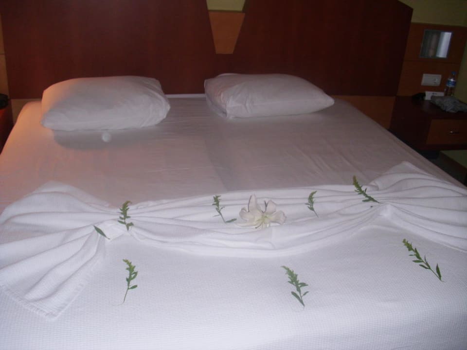 Ganz liebevoll gemachte Betten Limak Limra Hotel & Resort