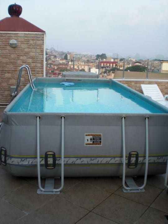 Pool Hotel Grand Emin