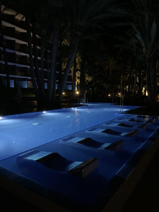 Pool Hotel Riu Palace Oasis