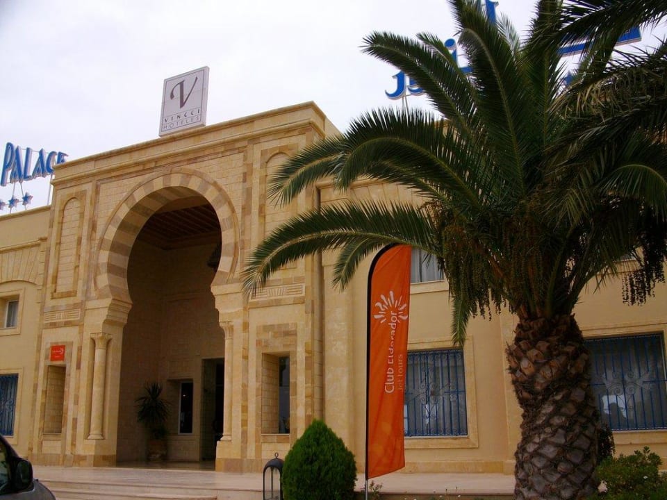 Der Hoteleingang Nour Palace Resort & Thalasso