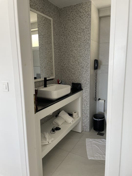 Zimmer Dimitra Beach Hotel & Suites