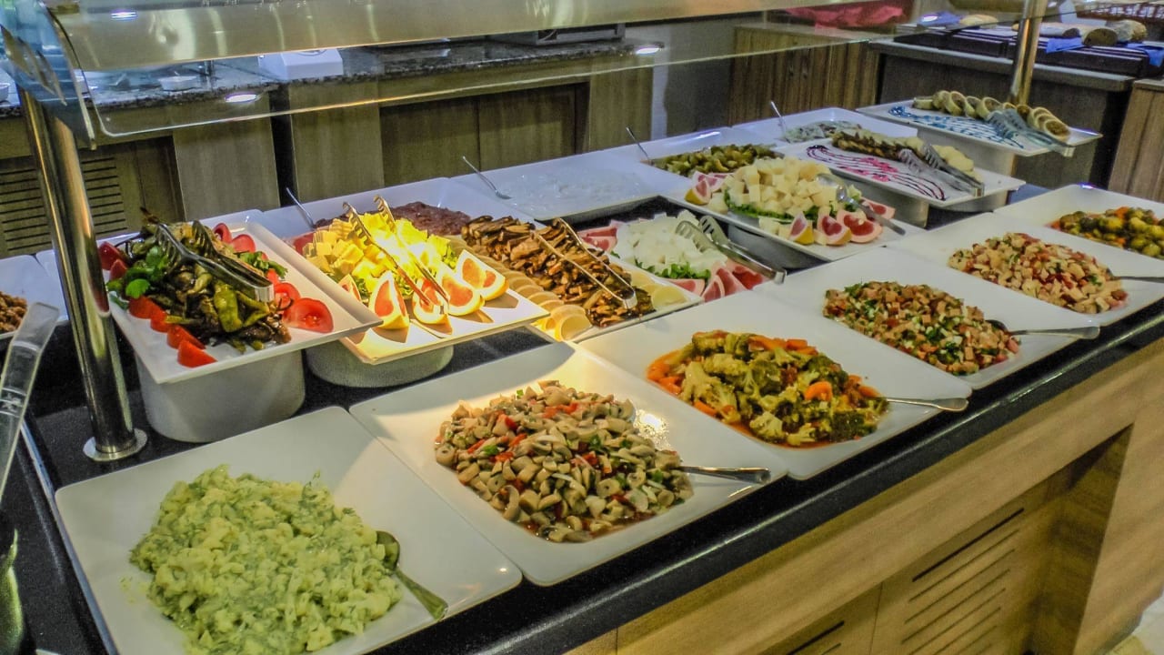 Büffet Greenwood Kemer Resort