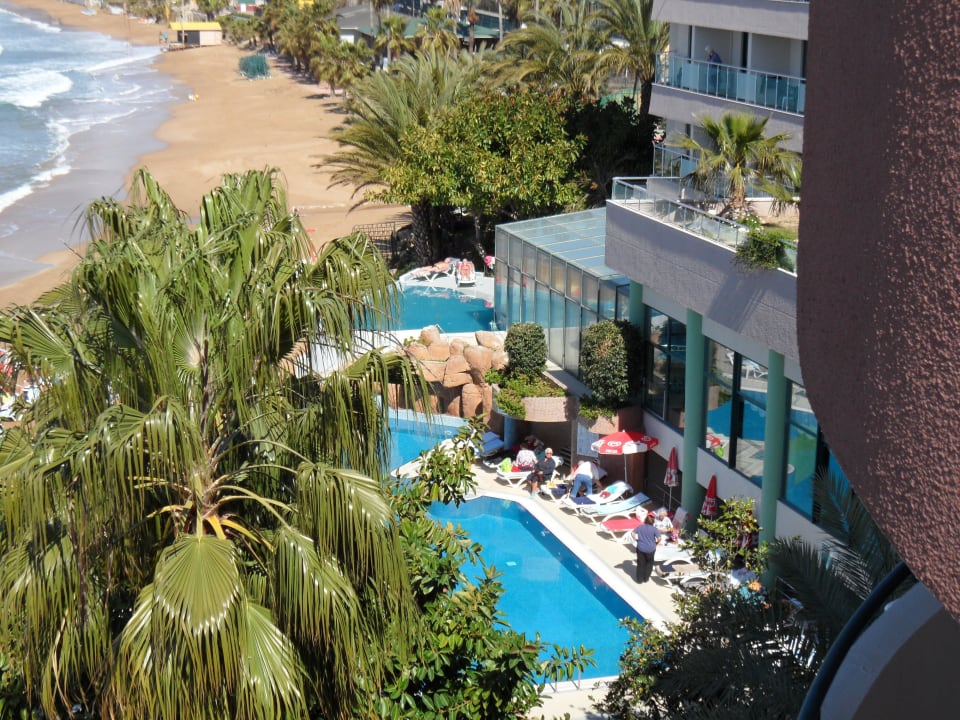Ausblick vom Familienzimmer Aska Hotel Just in Beach