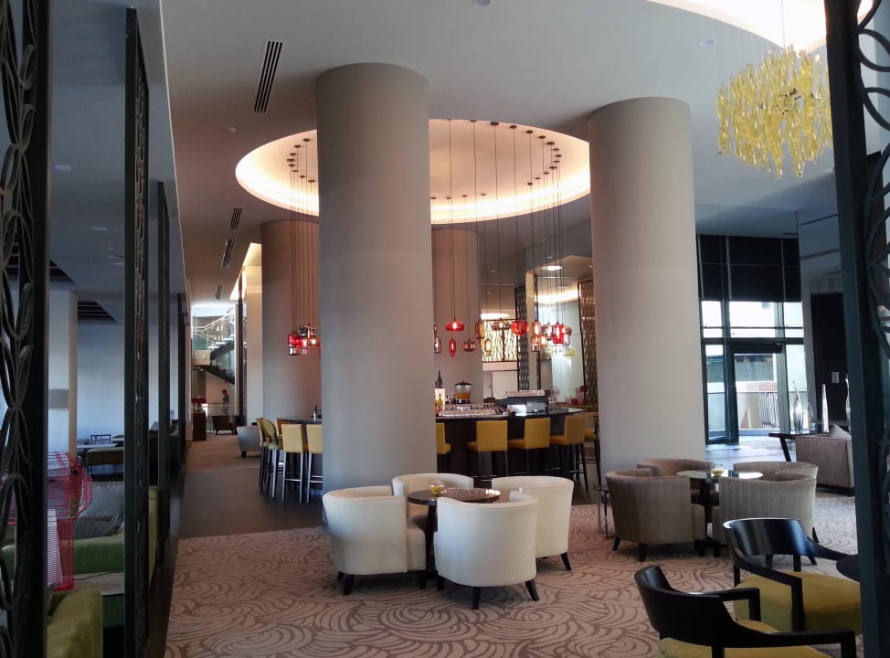 Primibar mit Abendanimation The Sense Deluxe Hotel