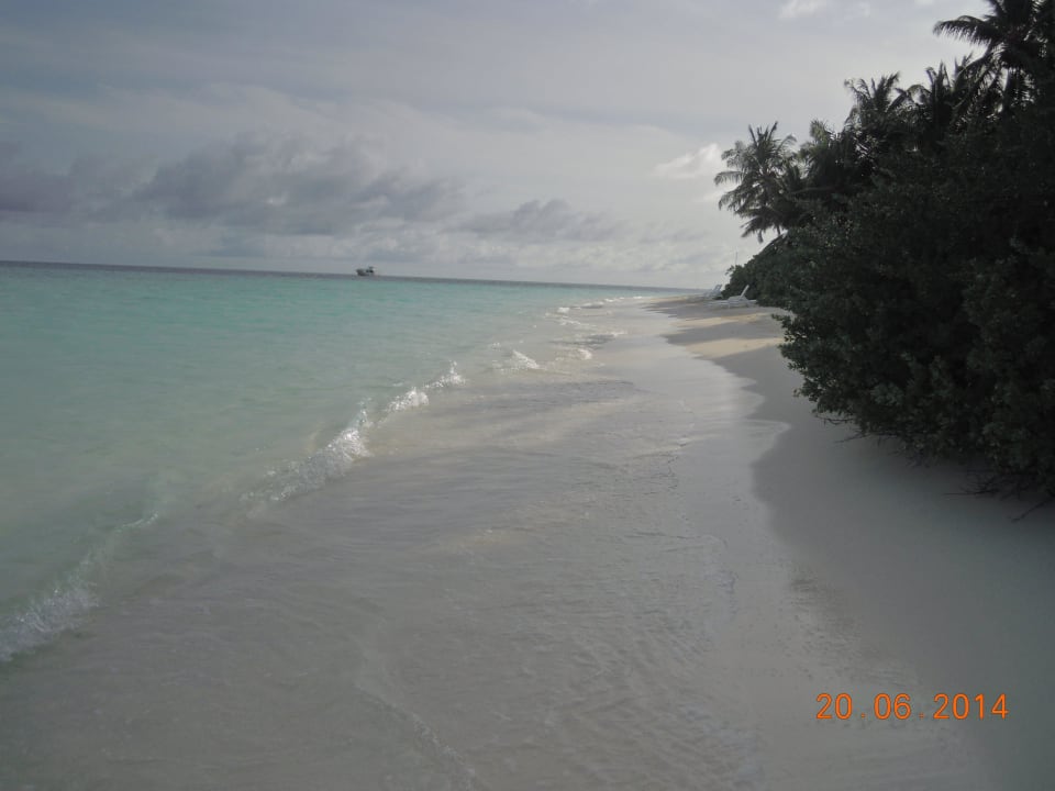 38 Biyadhoo Island Resort