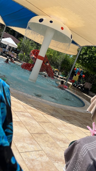 Pool Club Grand Side