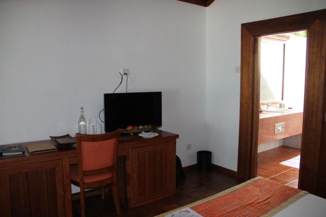 Blick in das offene Bad NH Collection Maldives Reethi Resort