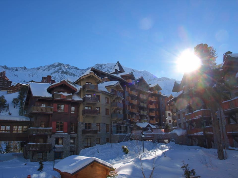 Blick aus dem Hotelzimmer am Morgen Hotel Radisson Blu Resort Arc 1950