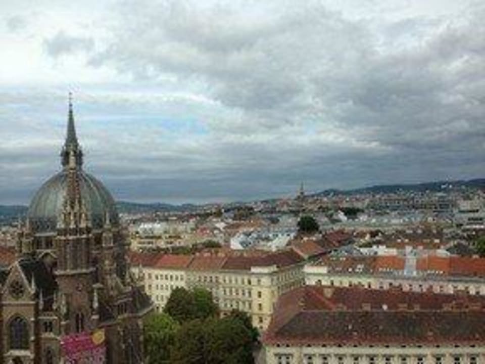 Ausblick vom Zimmer im 11. Stock Hotel Ibis Wien Mariahilf