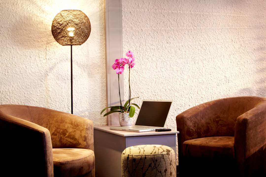 Lobby Hotel Kyriad Montelimar