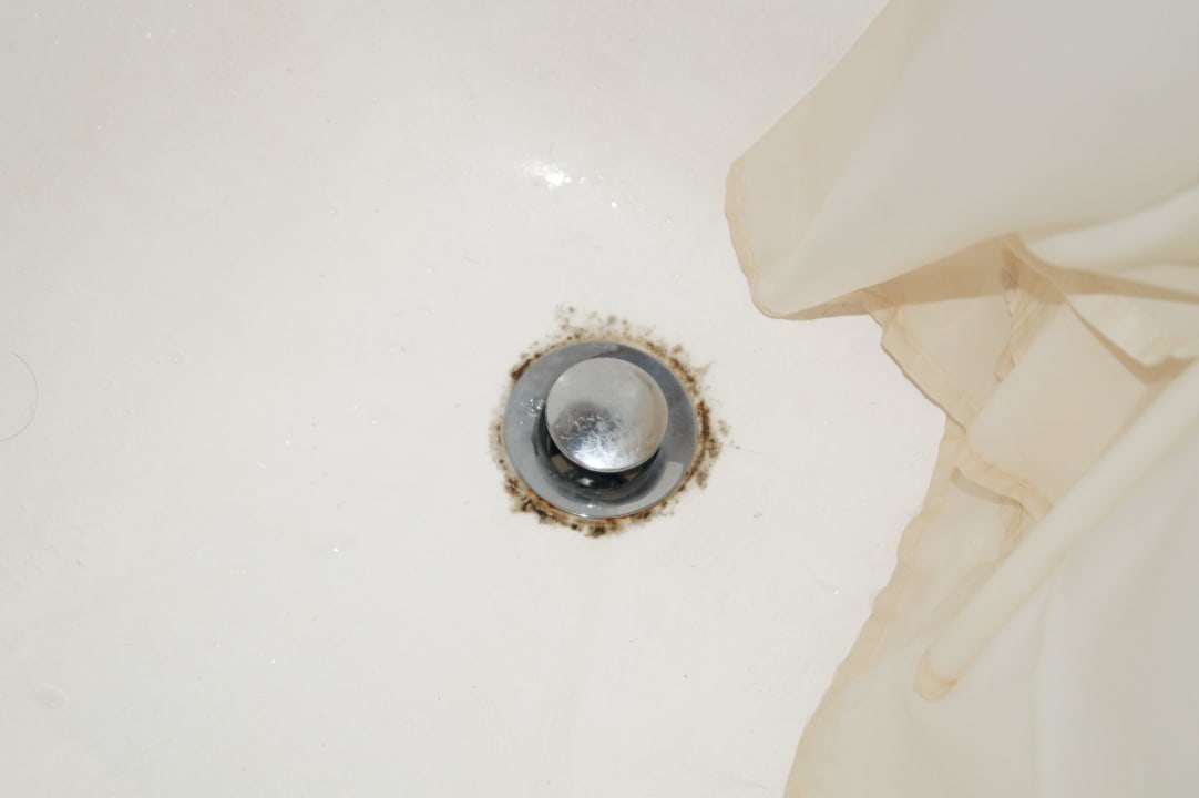 Superior room - zardzewiala i zagrzybiona wanna El Mouradi Club Kantaoui