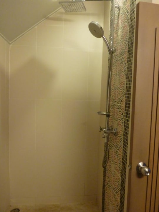 Zimmer The Fair House Beach Resort