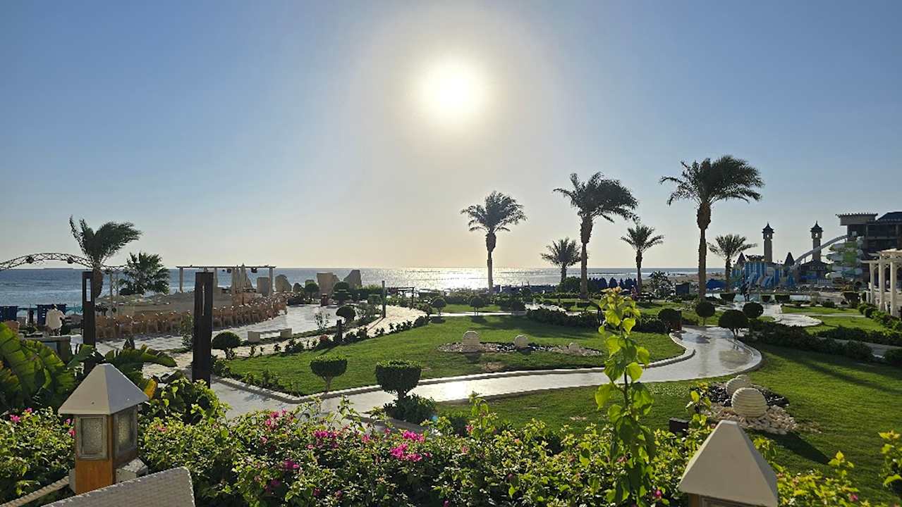 Außenansicht Gravity Hotel & Aquapark Sahl Hasheesh