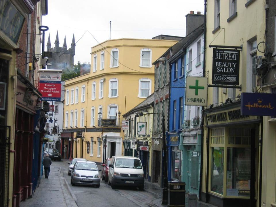 Queens Hotel Queens Hotel & Nightclub