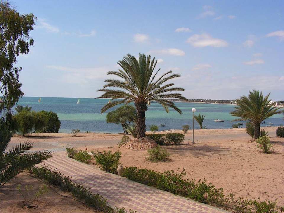 von unserem Bungalow aufs Meer Hotel El Mouradi Djerba Menzel