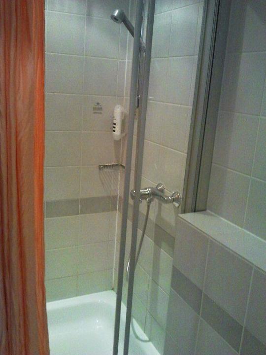 Dusche Leonardo Hotel Hamburg Airport