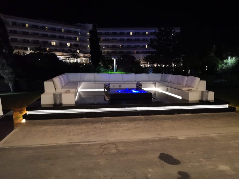 Außenansicht Hotel Grecian Bay