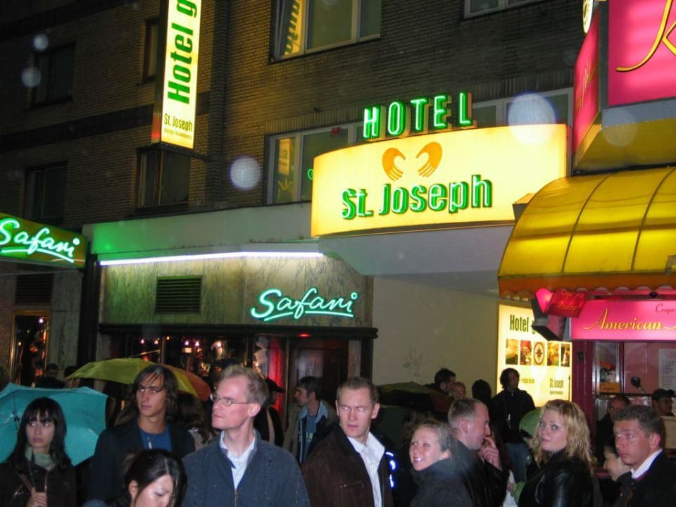 Eingang von der Großen Freiheit St.Joseph Hotel Hamburg St.Pauli Kiez Reeperbahn