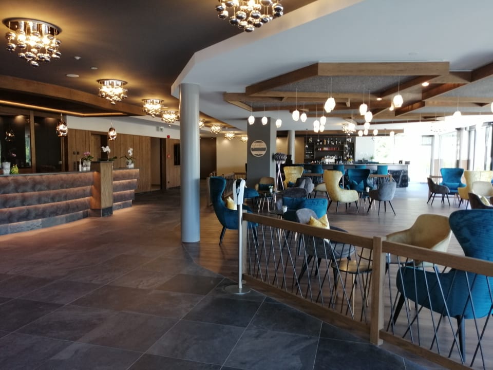 Lobby Molaris Lodge