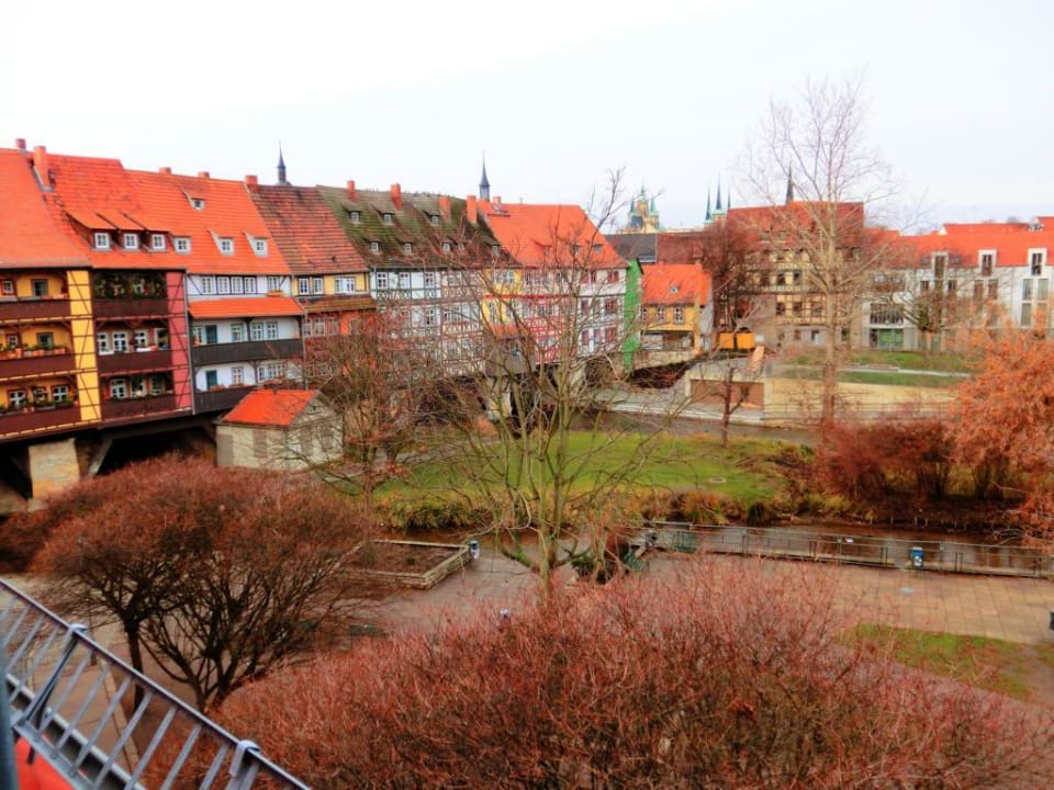 Blick aus Hotelzimmer zur Krämerbrücke Hotel Krämerbrücke Erfurt