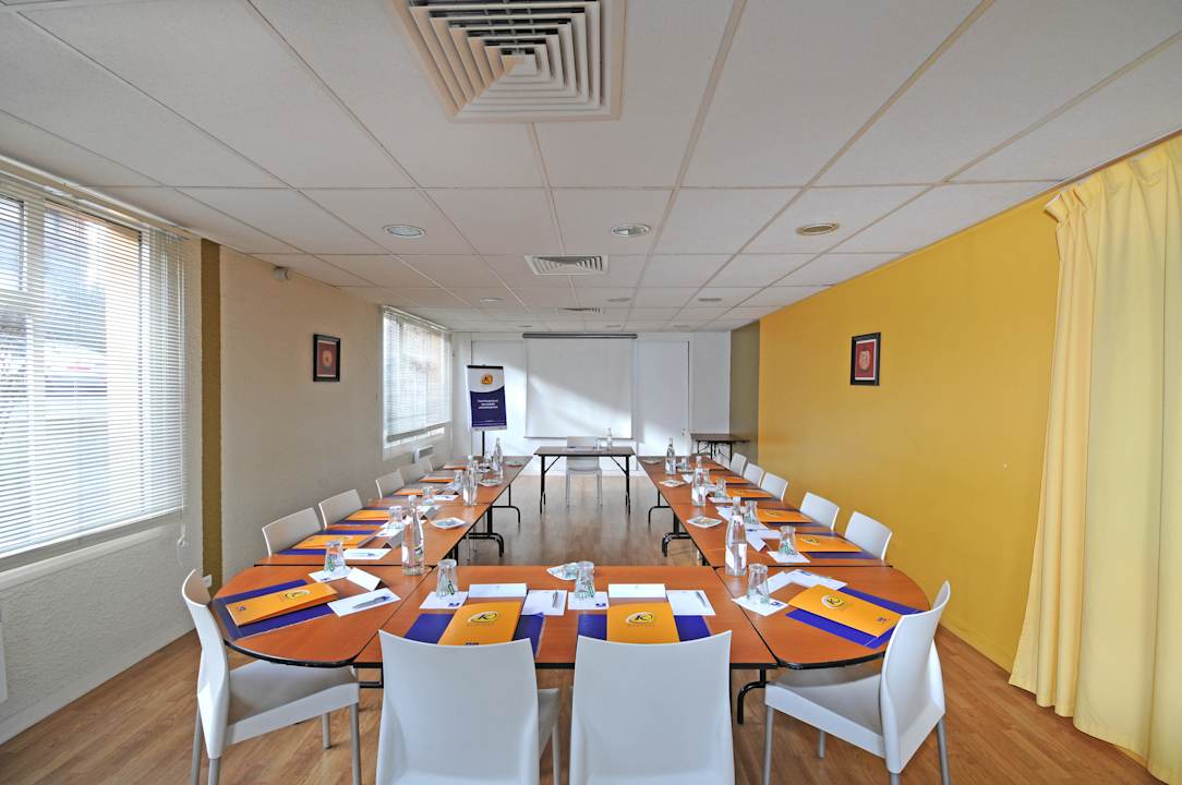 Salle de Séminaires Hotel Kyriad Orly Rungis