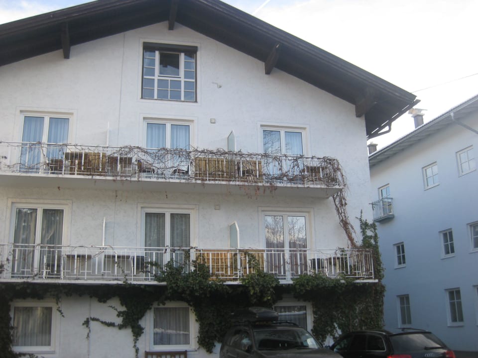 Blick vom Parkplatz aus, Hinteransicht Hotel Das Beck