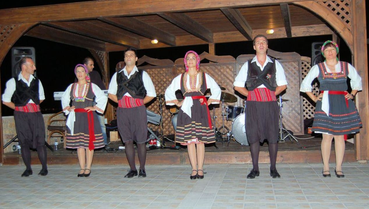 Groupe de danseurs Hotel Kalithea Horizon Royal