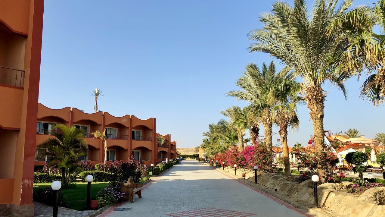 Außenansicht Three Corners Happy Life Beach Resort