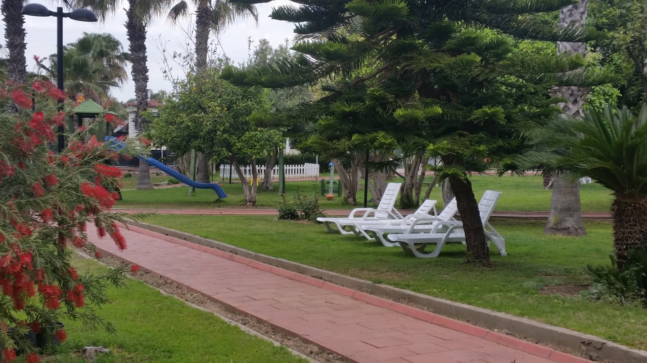 Schöne Gartenanlage Seher Kumköy Star Resort & Spa