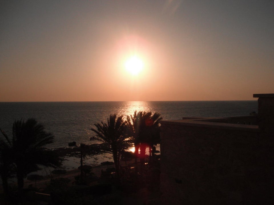Sonnenaufgang vom Zimmer Pickalbatros Citadel Resort