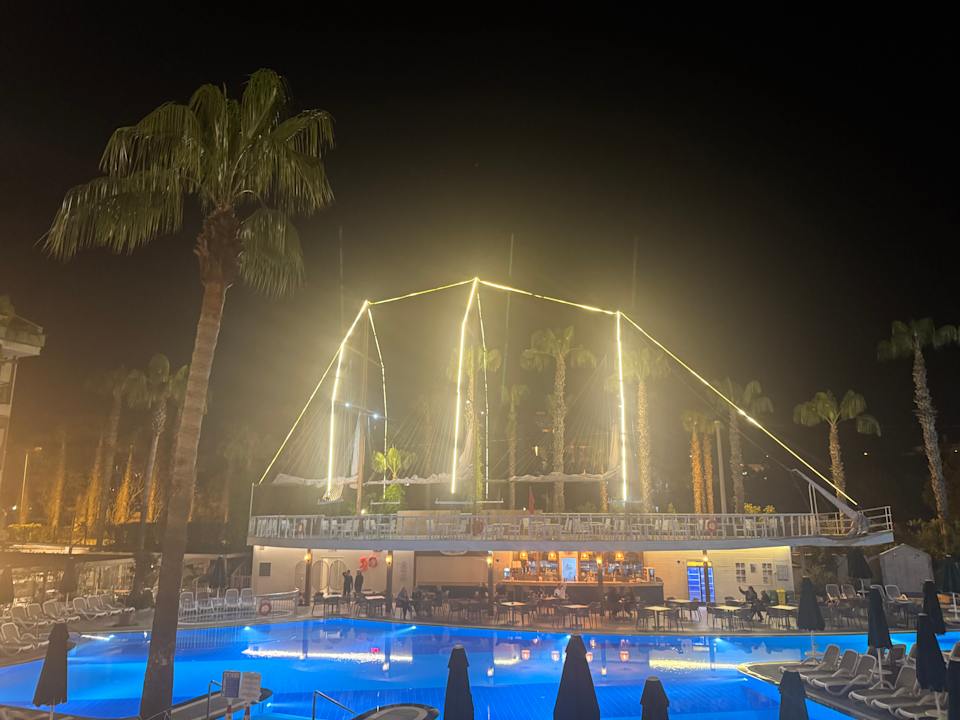 Pool Can Garden Resort